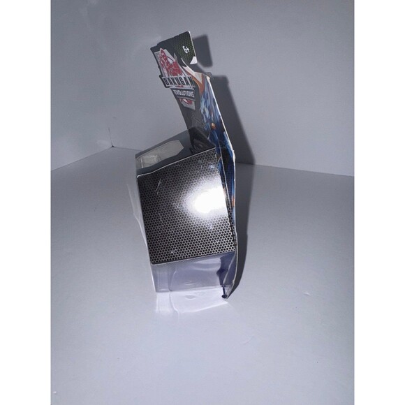 Bakugan Evolutions Geogan Hyenix Collectible Action Figure with Trading Cards - Picture 7 of 8